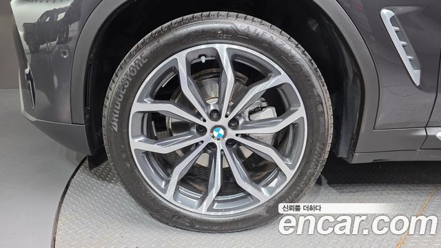 BMW X4 G02 xDrive20i xLine - фото 4