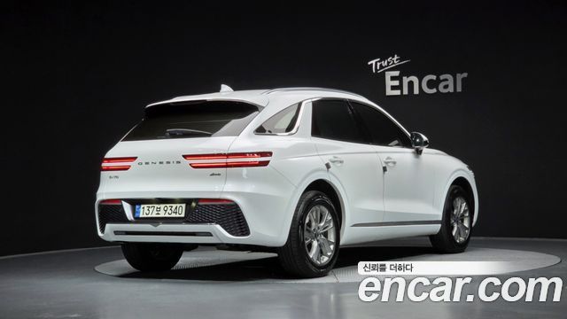Genesis GV70 2.2 Diesel AWD - фото 1
