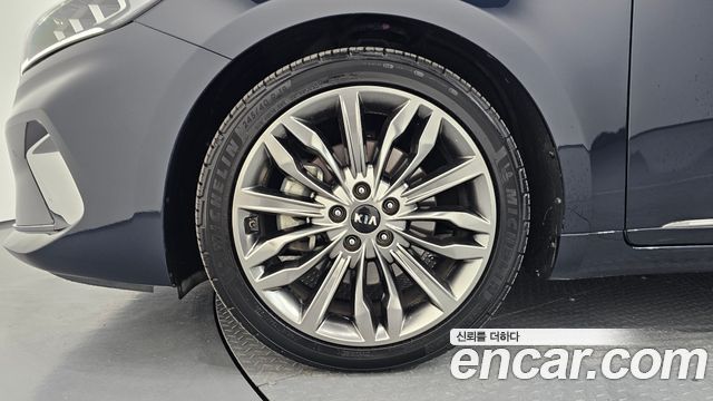 Kia K7 Premier 3.0 GDI Signature - фото 4