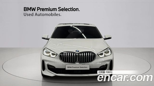 BMW 1-Series F40 120i M Sports - фото 2