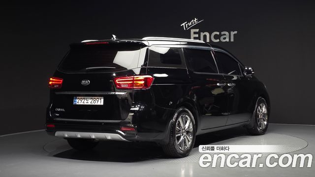 Kia Carnival Новый 9-Seater Prstige - фото 1