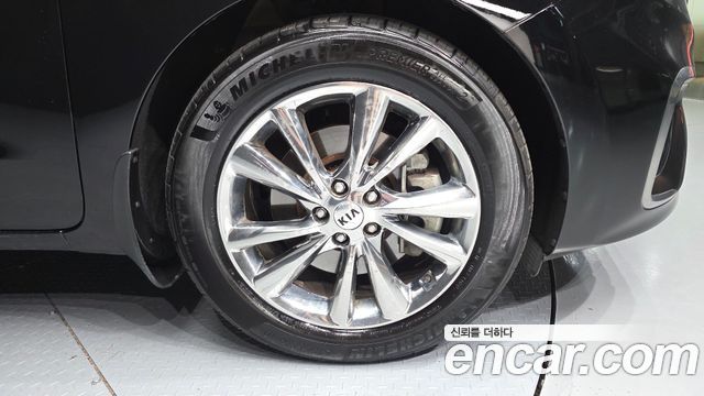 Kia Carnival Новый 9-Seater Prstige - фото 4