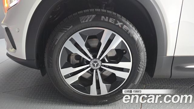 Mercedes-Benz GLB-Class X247 GLB200 d - фото 3