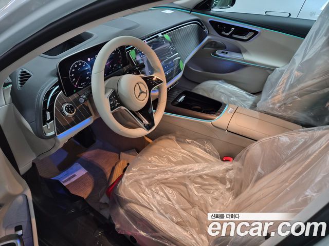 Mercedes-Benz E-Class W214 E300 4MATIC Exclusive - фото 0