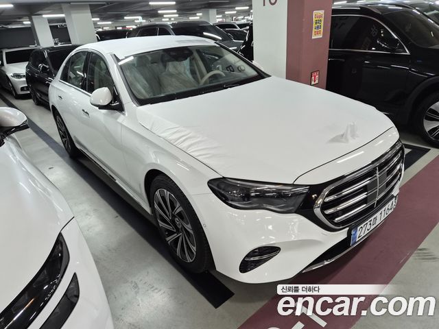 Mercedes-Benz E-Class W214 E300 4MATIC Exclusive - фото 1