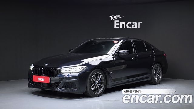 BMW 5-Series G30 520i M Sport - фото 0