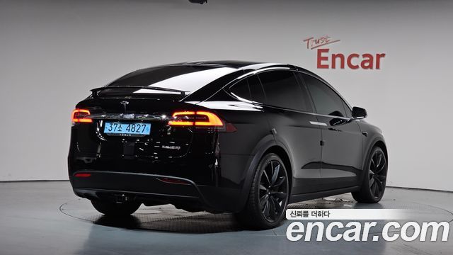 Tesla Model X Performance - фото 1
