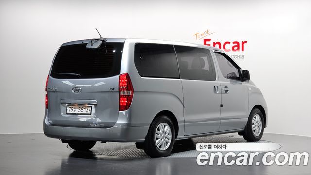 Hyundai Starex Camping Car - фото 1