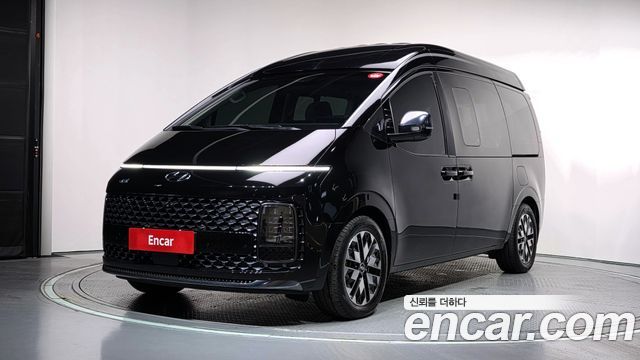 Hyundai Staria 4WD Lounge 7-Seater Limousine - фото 0