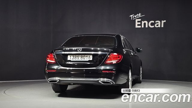 Mercedes-Benz E-Class W213 E220d Exclusive - фото 3