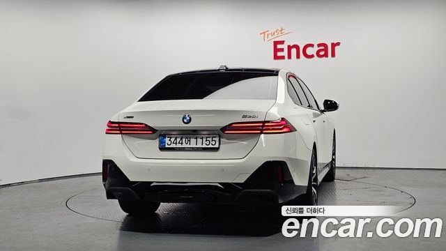 BMW 5-Series G60 530i xDrive M Sport - фото 2