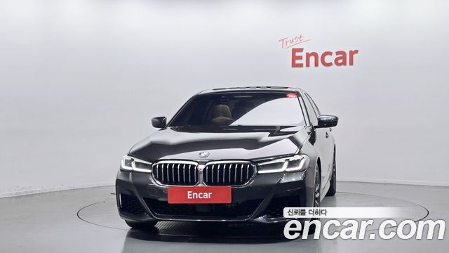 BMW 5-Series G30 520i M Sport - фото 2