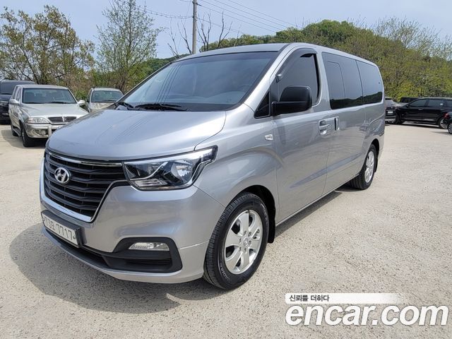 Hyundai Starex Новый Wagon 12-Seater Smart - фото 1