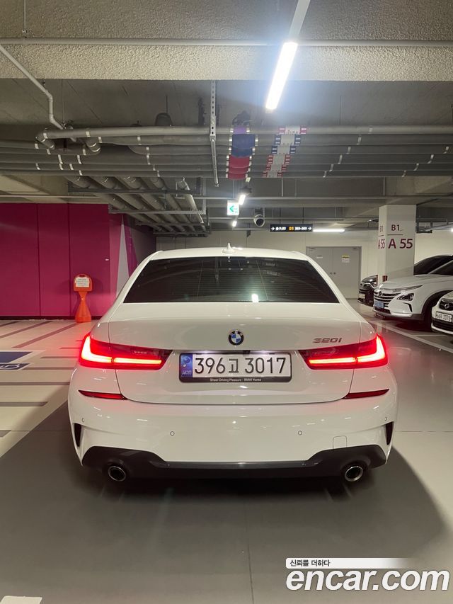 BMW 3-Series G20 320i M Sport - фото 1