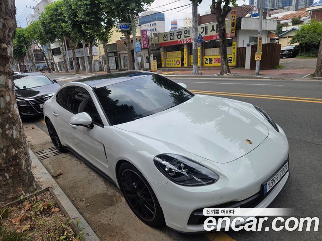 Porsche Panamera 3.0 AWD - фото 1