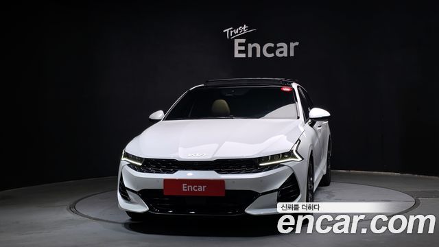 Kia K5 3-го поколения 2.0 Signature - фото 2