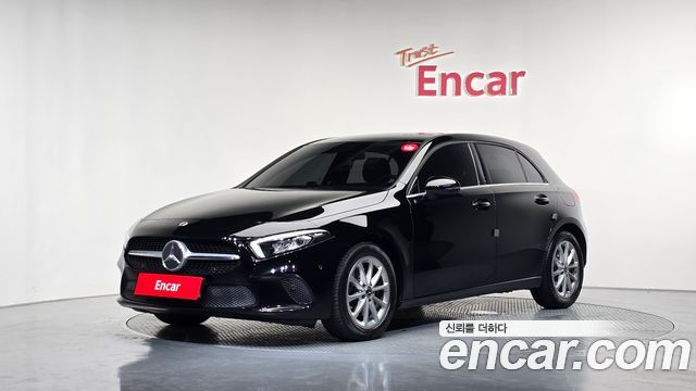 Mercedes-Benz A-Class W177 A220 Hatchback - фото 0