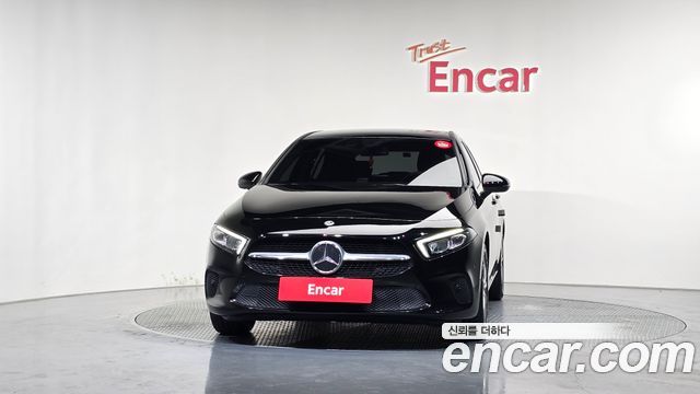 Mercedes-Benz A-Class W177 A220 Hatchback - фото 2