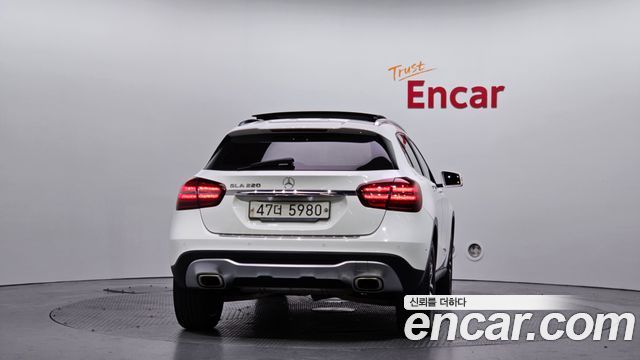 Mercedes-Benz GLA-Class X156 GLA220 Premium - фото 3