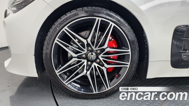 Kia Stinger 2.5 AWD Masters - фото 4