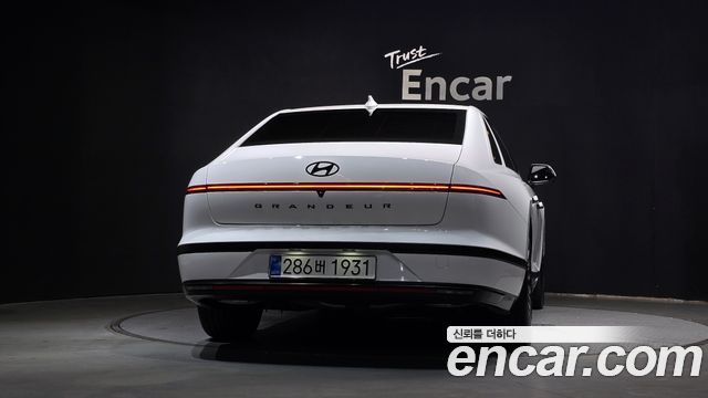 Hyundai Grandeur GN7, гибрид Honors - фото 3