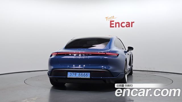 Porsche Taycan 4S - фото 3