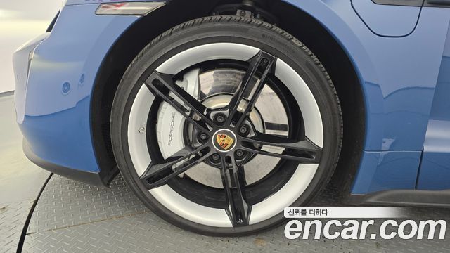 Porsche Taycan 4S - фото 4