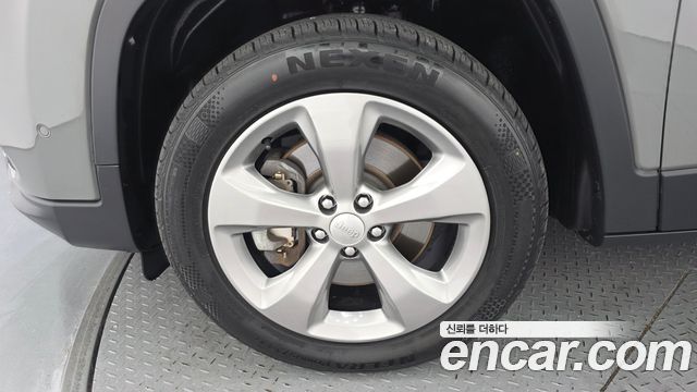 Jeep Cherokee KL 2.4 Limited AWD - фото 4