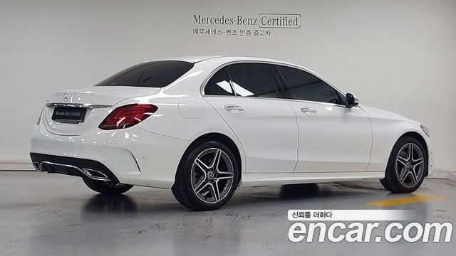 Mercedes-Benz C-Class W205 C200 AMG Line - фото 1
