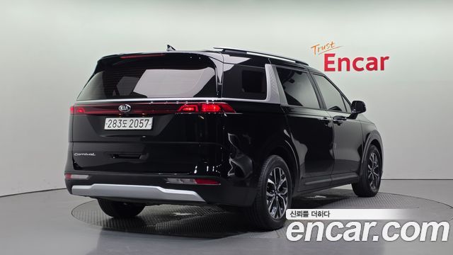 Kia Carnival 4-го поколения 9-Seater Prestige - фото 1