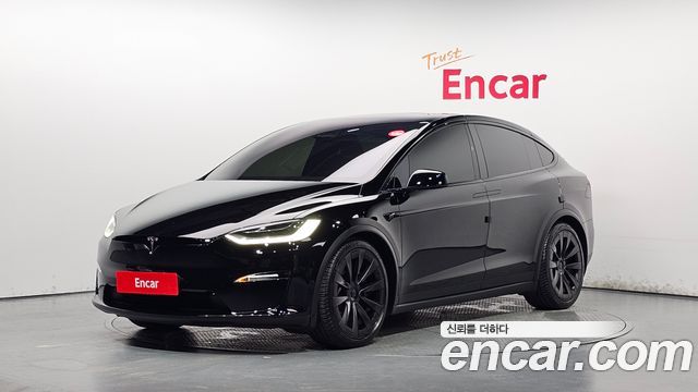Tesla Model X AWD - фото 0