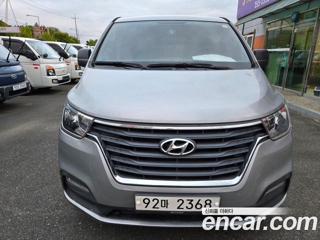 Hyundai Starex Новый Van 5-Seater Modern - фото 0
