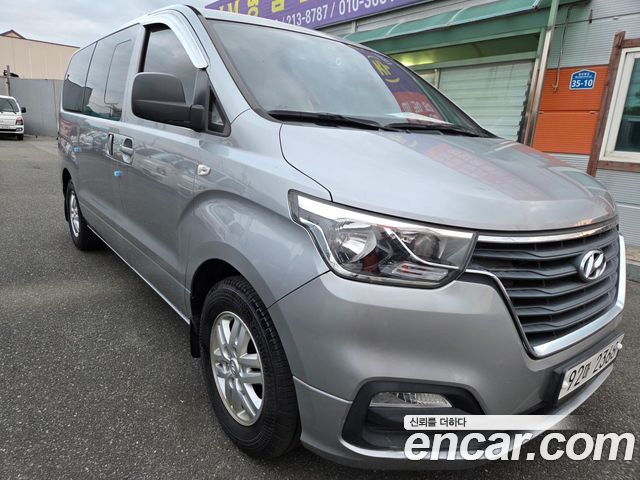 Hyundai Starex Новый Van 5-Seater Modern - фото 1