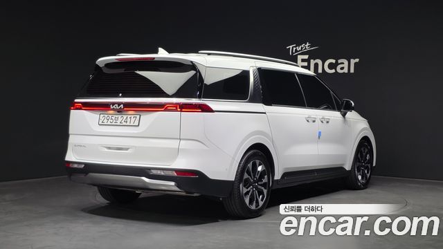 Kia Carnival 4-го поколения 9-Seater Signature - фото 1