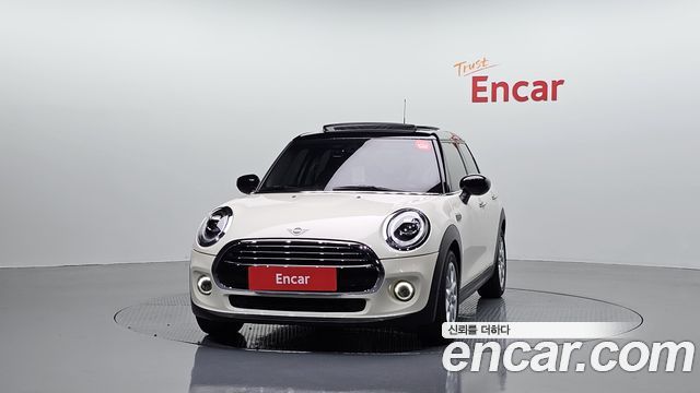 Mini Cooper 5Door HIGH 3rd - фото 2