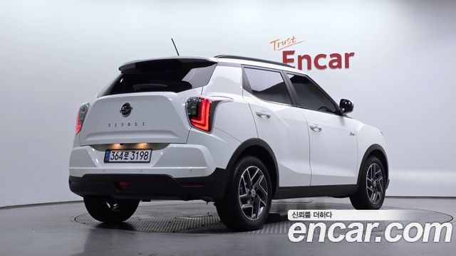 SsangYong Tivoli Gasoline 1.5 2WD V3 - фото 1