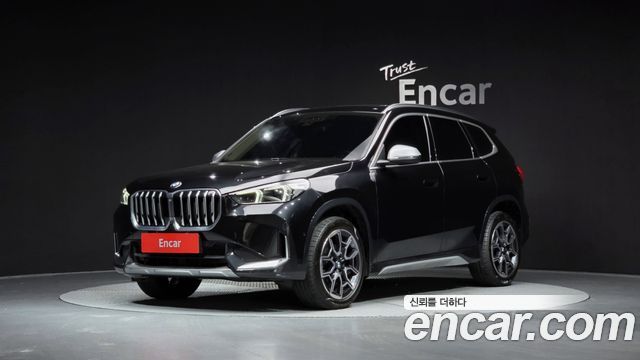 BMW X1 U11 xDrive 20i xLine - фото 0