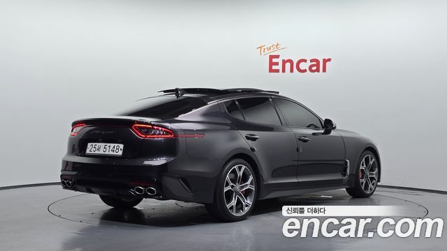 Kia Stinger 2.0 Turbo 2WD Platinum - фото 1