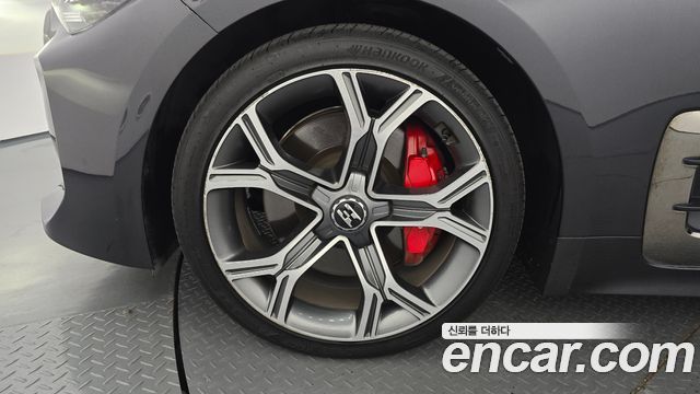 Kia Stinger 2.0 Turbo 2WD Platinum - фото 4