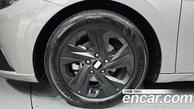 Hyundai Avante CN7, гибрид Smart - фото 4