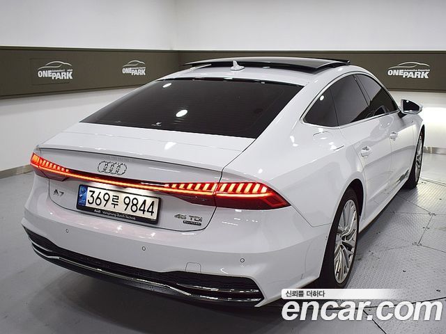 Audi A7 45 TDI Quattro Premium - фото 2