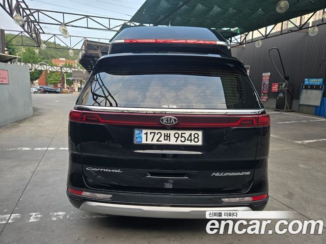 Kia Carnival 4-го поколения Gasoline 7-Seater Hi-Limousine Signature - фото 3