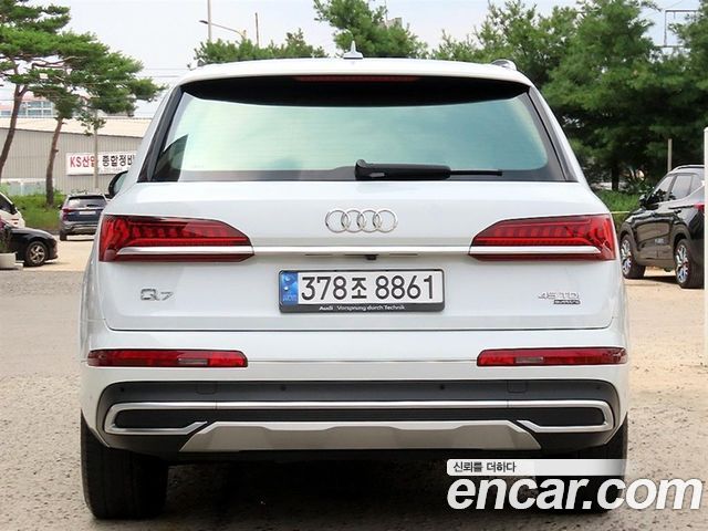 Audi Q7 45 TDI Quattro - фото 3