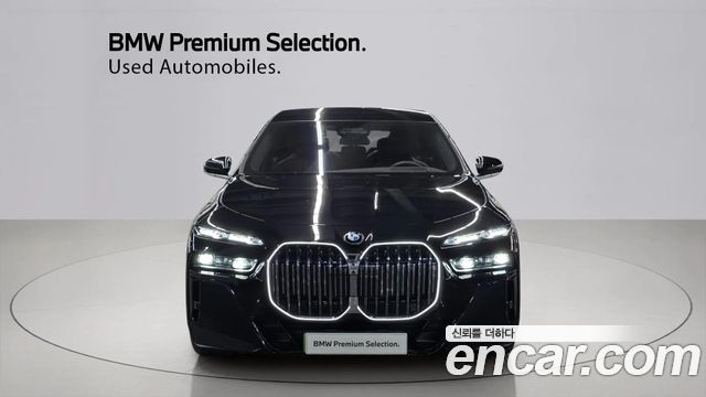 BMW 7-Series G70 740i xDrive M Sport - фото 2