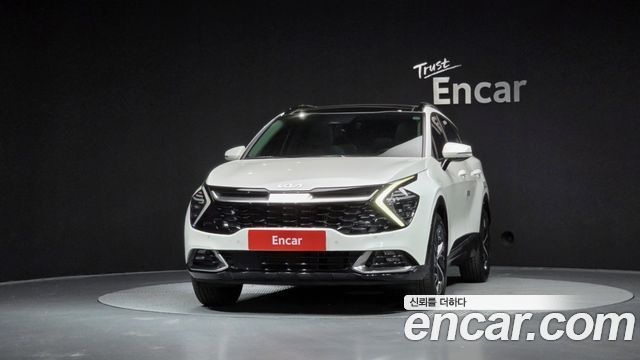 Kia Sportage 5-го поколения, гибрид Signature 4WD - фото 2