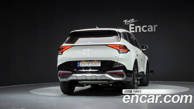 Kia Sportage 5-го поколения, гибрид Signature 4WD - фото 3