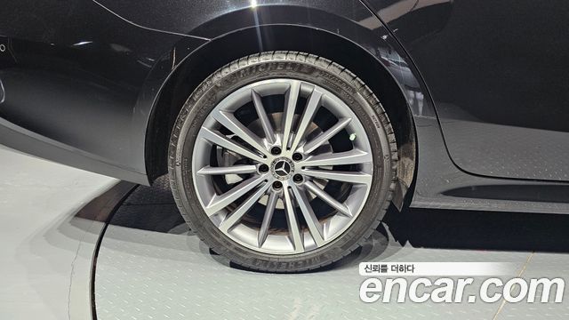 Mercedes-Benz CLS-Class C257 CLS400d 4MATIC - фото 4