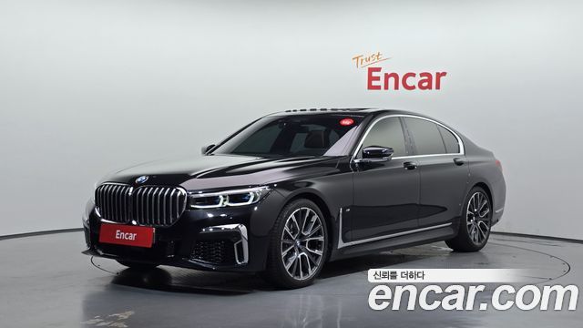 BMW 7-Series G11 740i M Sport - фото 0