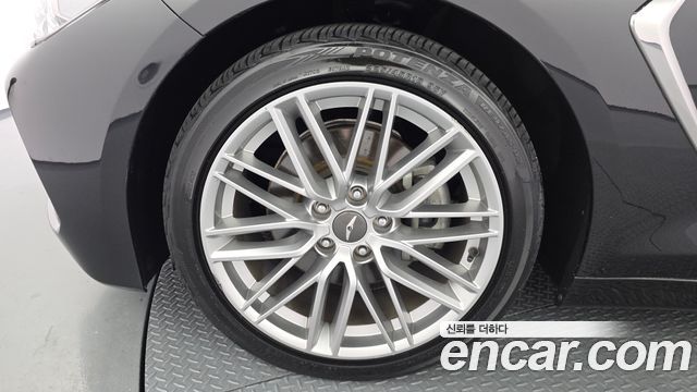 Genesis G70 2.0T Elite - фото 4