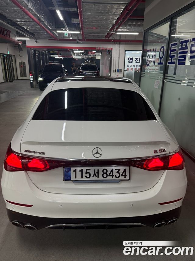 Mercedes-Benz E-Class W214 AMG E53e 4MATIC+ - фото 3